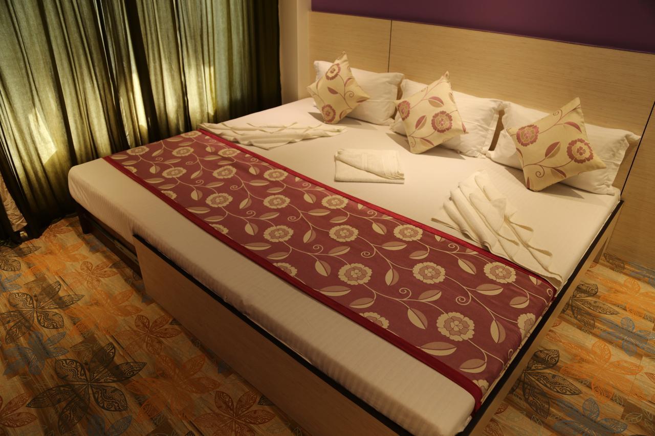 HOTEL MADNI ROYALE  Ajmer Bagian luar foto