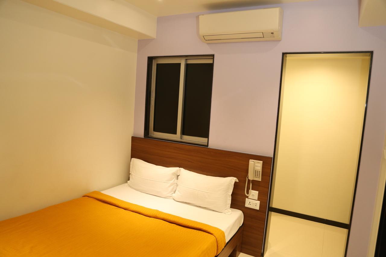 HOTEL MADNI ROYALE  Ajmer Bagian luar foto