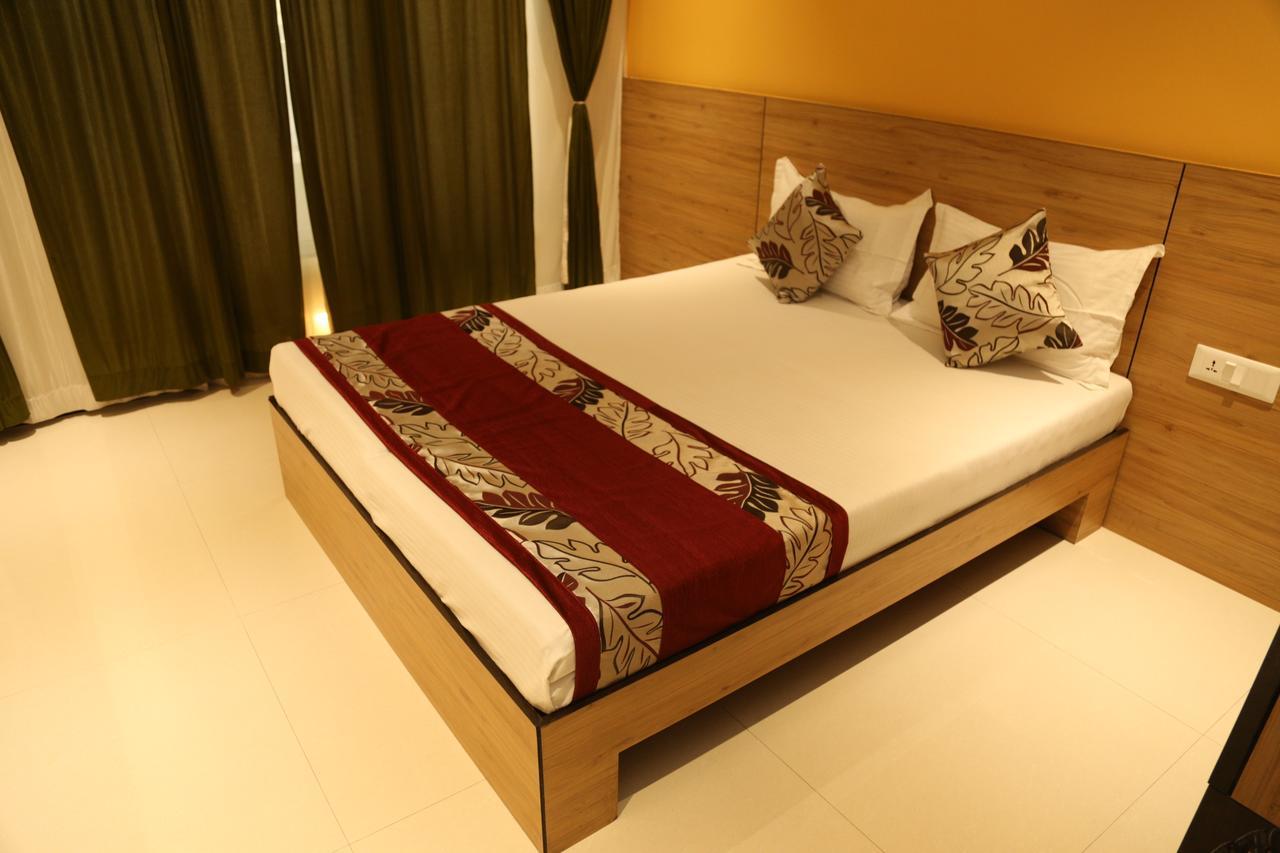 HOTEL MADNI ROYALE  Ajmer Bagian luar foto
