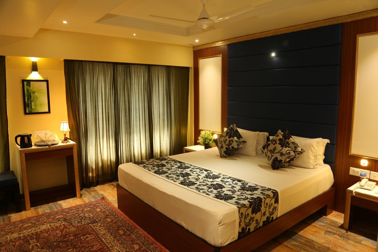 HOTEL MADNI ROYALE  Ajmer Bagian luar foto