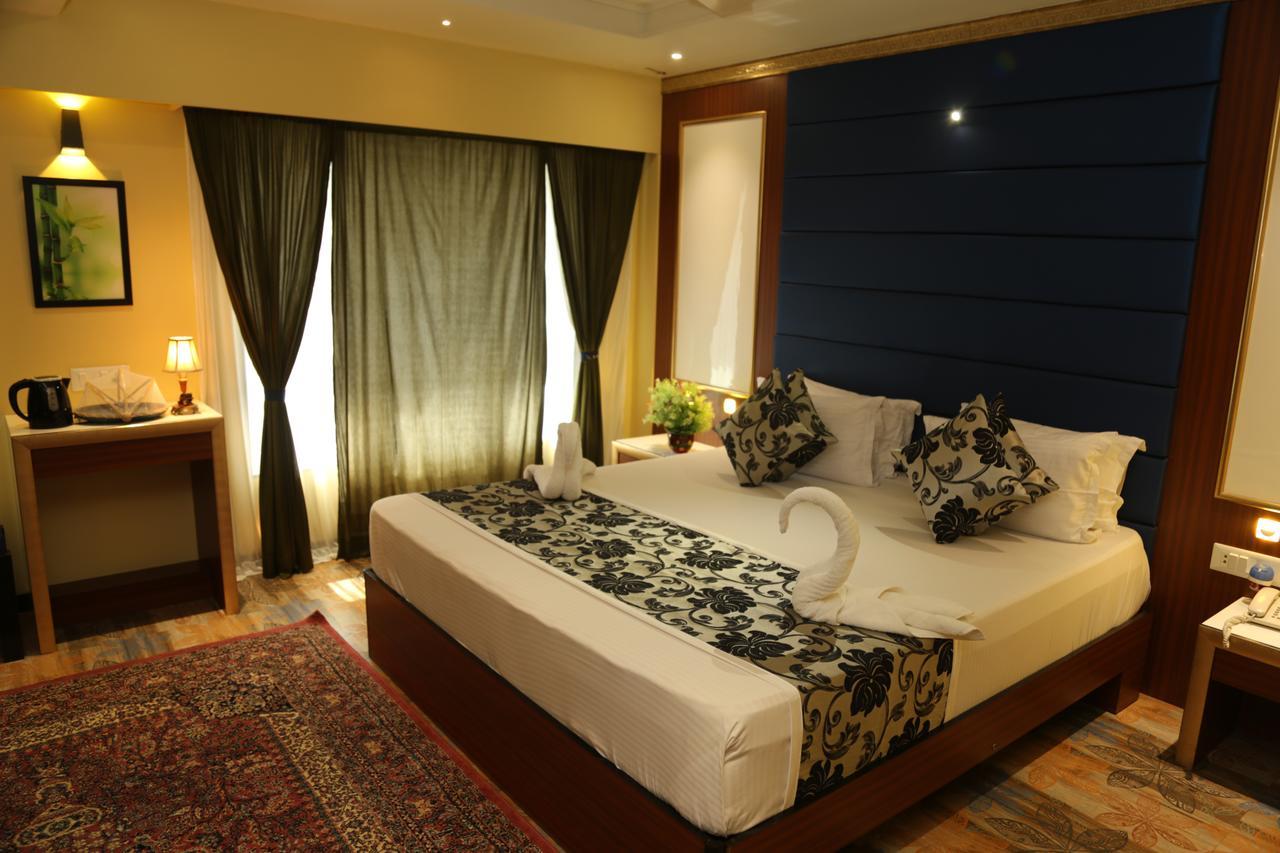 HOTEL MADNI ROYALE  Ajmer Bagian luar foto
